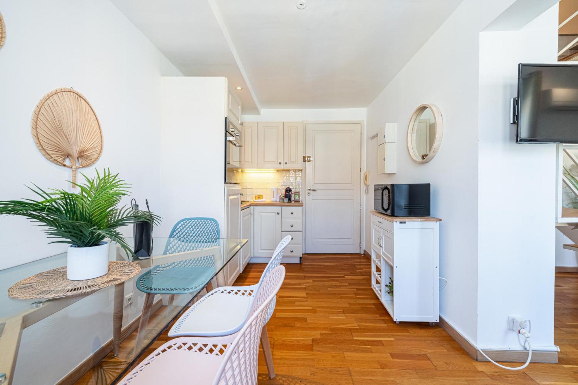 Massena Street - 1 Bdr Duplex With Ac & Parking Appartement Nice Buitenkant foto