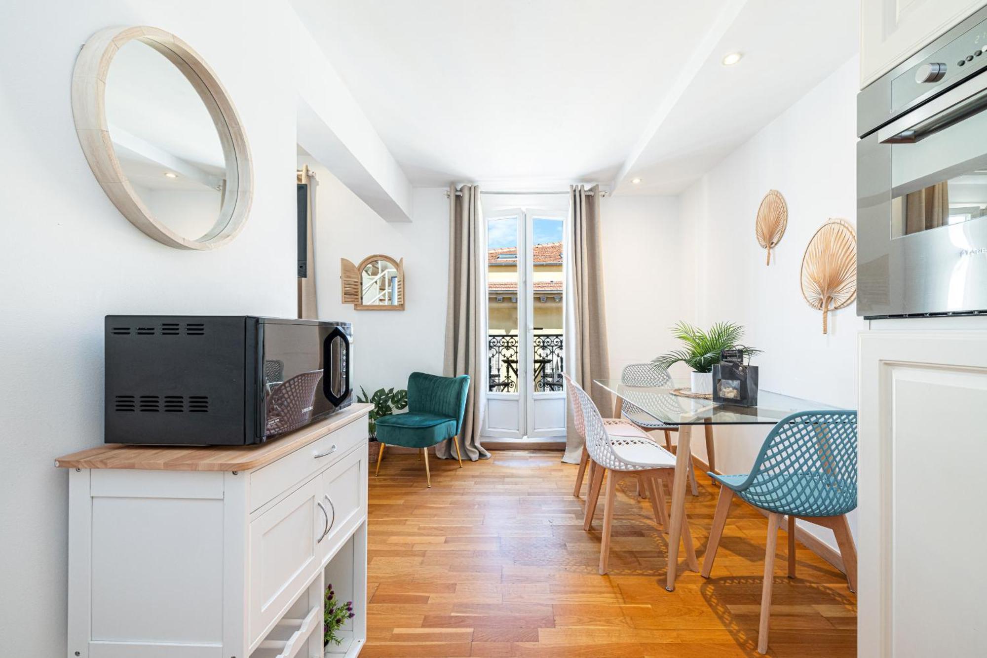 Massena Street - 1 Bdr Duplex With Ac & Parking Appartement Nice Buitenkant foto